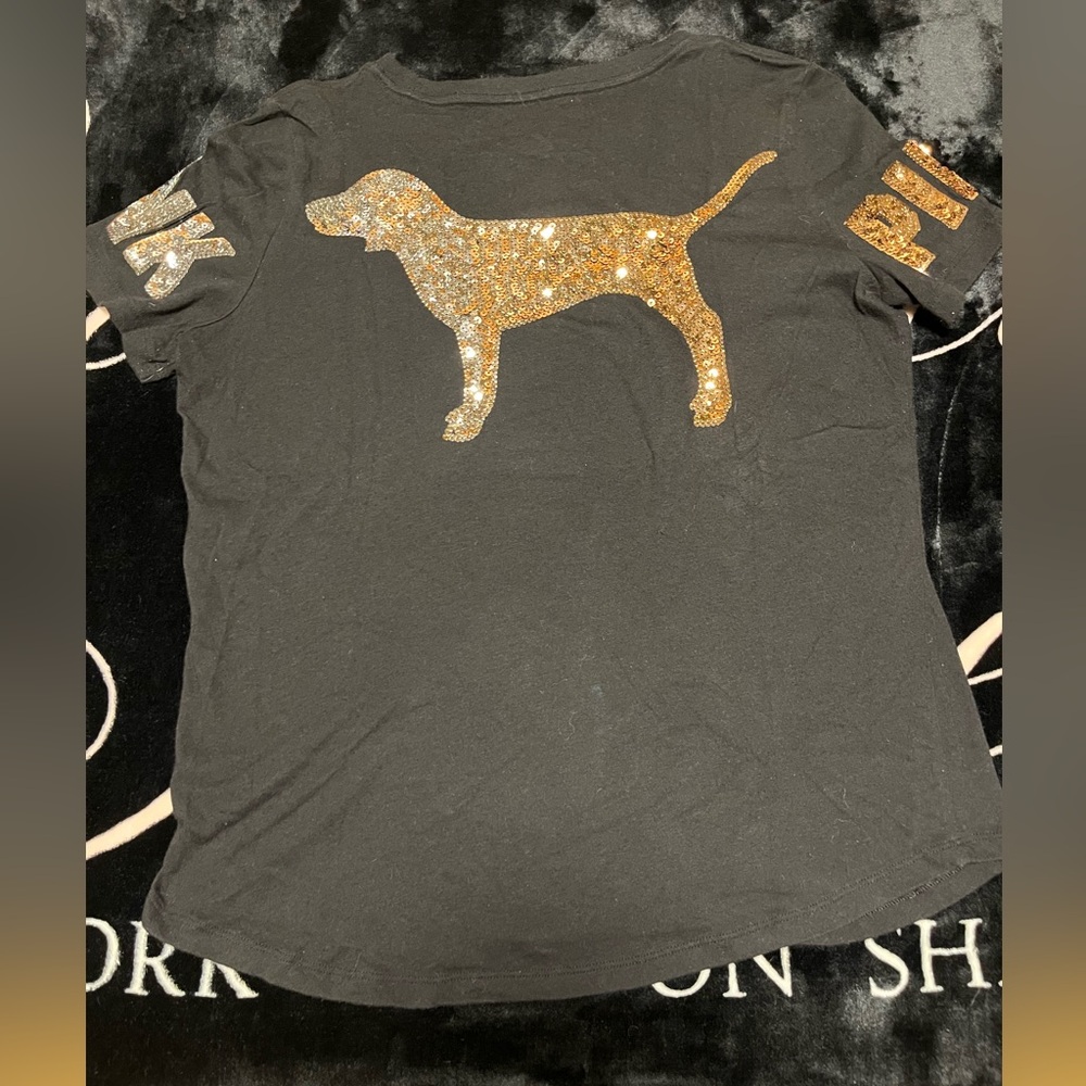 Victoria’s Secret PINK Sequin Bling Black T Shirt With Gold Dog Size Medium